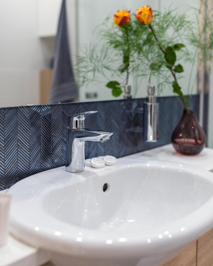 Plac Bankowy Serviced Apartments 바르샤바 외부 사진